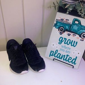 Nike Women's Lunar Skyelux Women’s Running Shoes